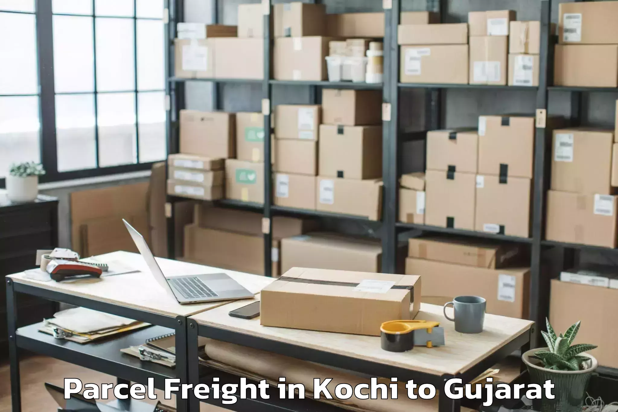 Efficient Kochi to Uchchhal Parcel Freight